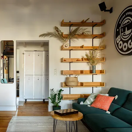 Boogas House -